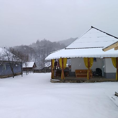 Villa Casa Dyasof Rohia Esterno foto